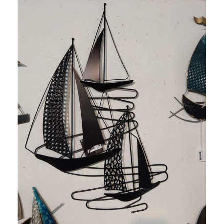 VOILIER VOILES DÉCOUPÉES