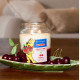 Bougie Haribo Creamy Cherry en grande jarre, parfum gourmand de cerise crémeuse pour une ambiance réconfortante.