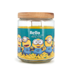 Bougie Minions Bello Grande Jarre, parfum fruité et gourmand aux notes de cerise, pomme, myrtille, fraise, ananas et orange.